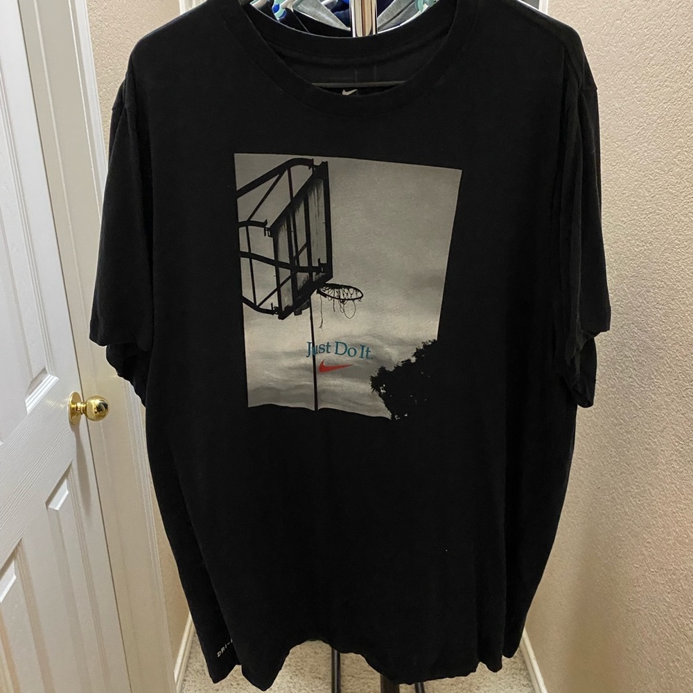 Nike Basketball T Shirt!